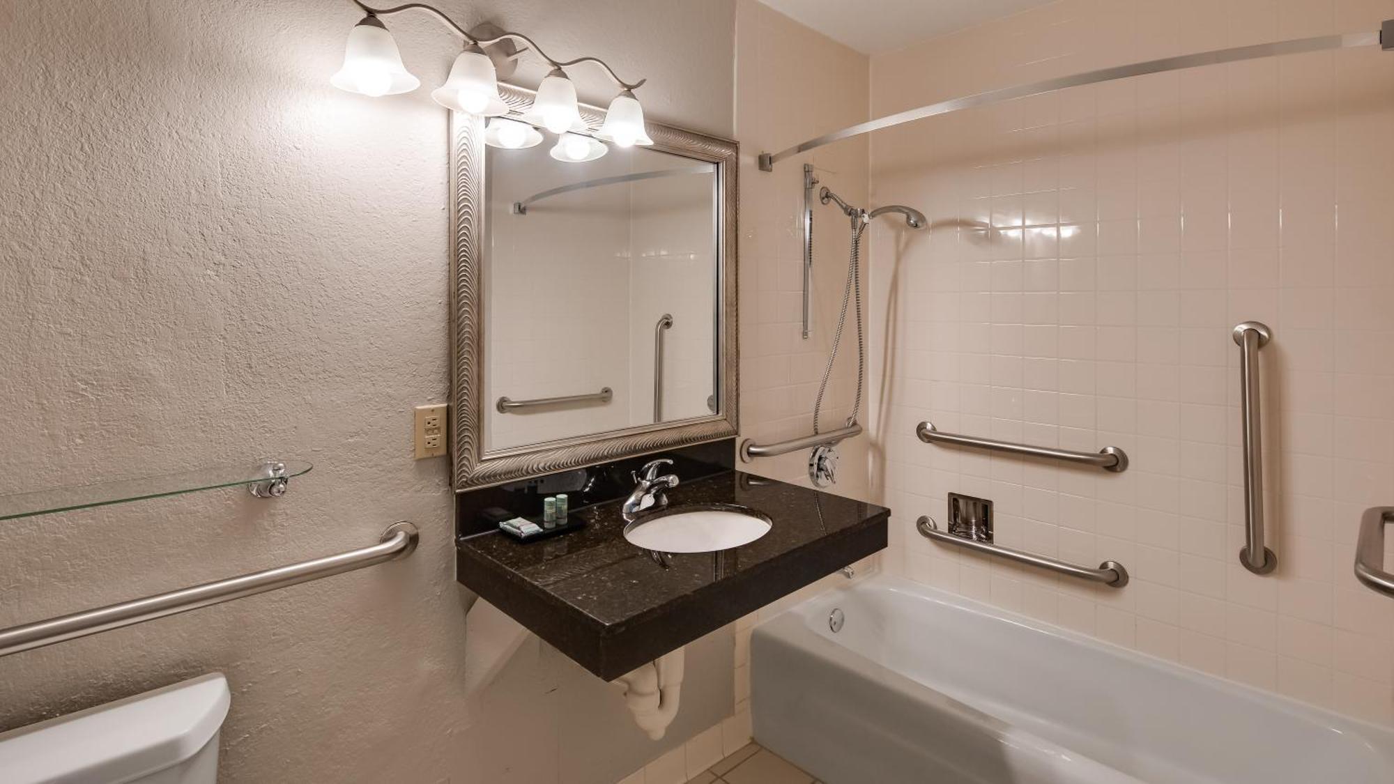 Best Western Tomah Hotel Zewnętrze zdjęcie